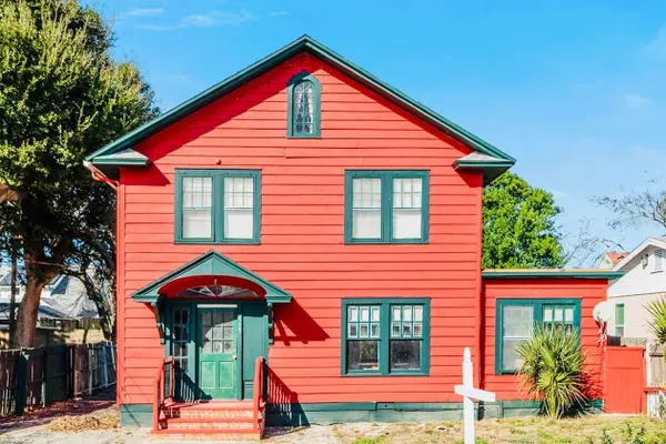 415 BRADDOCK AVE