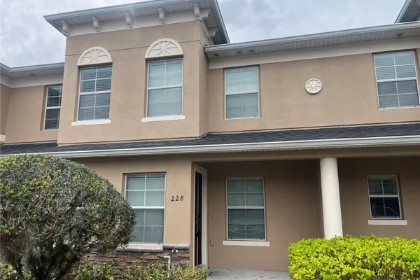 228 CARINA CIR