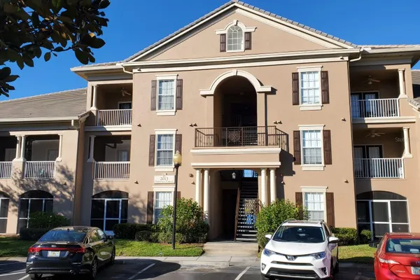 2013 TIZEWELL CIR 1403