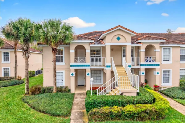 13917 TIMBERLAND DR 201