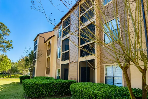 2031 CASCADES BLVD 103