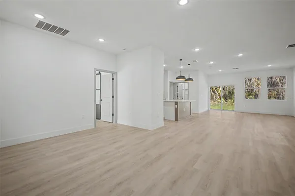127 HIBISCUS LN
