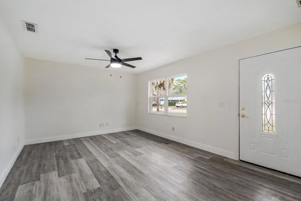 3220 NETHERWOOD DR