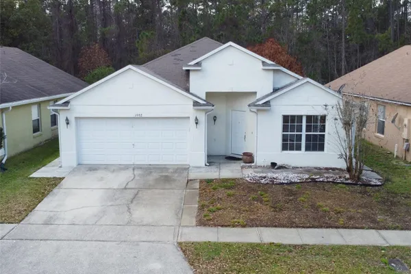 1902 PALMETTO PINE LN