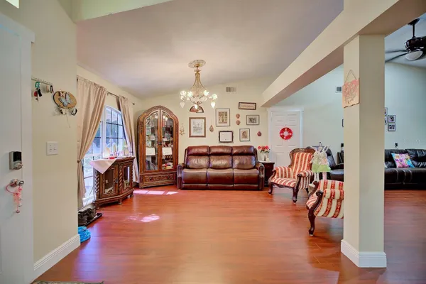 2478 THACKER TRL