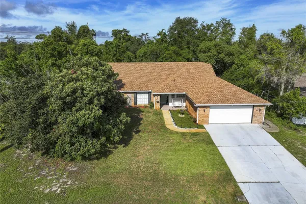 2 ROSEDOWN BLVD