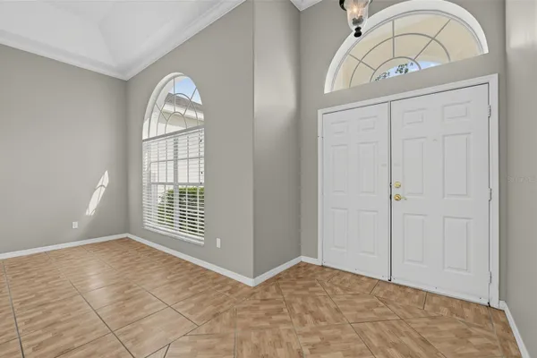 966 LONGWOOD CLUB PL