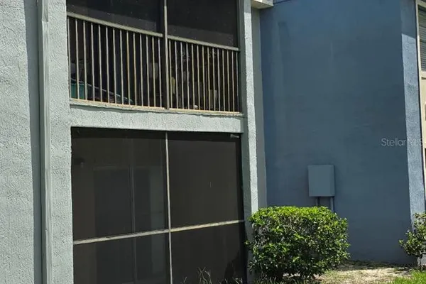 2555 N ALAFAYA TRL 105
