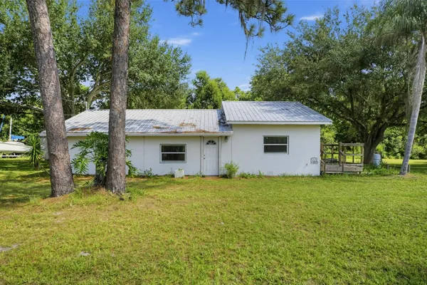 4175 OAKWOOD DR