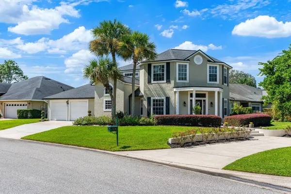 864 BENTLEY GREEN CIR