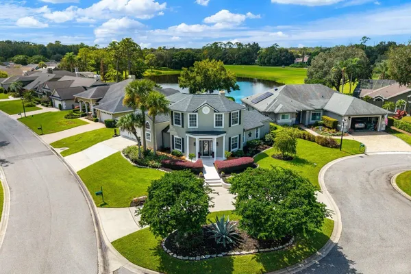 864 BENTLEY GREEN CIR
