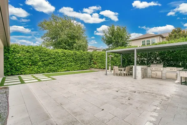 14105 LARKSPUR LAKE DR