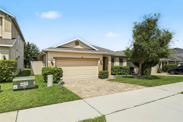 2212 NAPONE LN