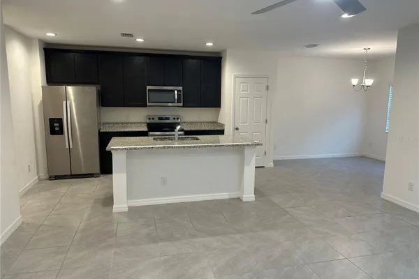 189 GLASS ONION DR