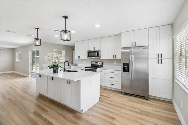 210 MELISSA CT