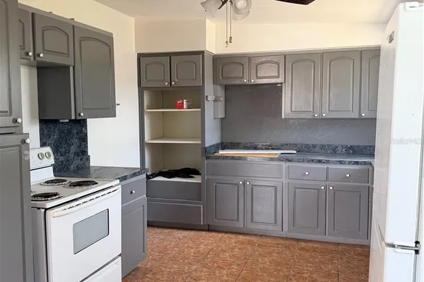 3400 SUNSET DR