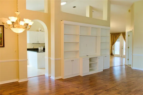 830 LAKE COMO DR