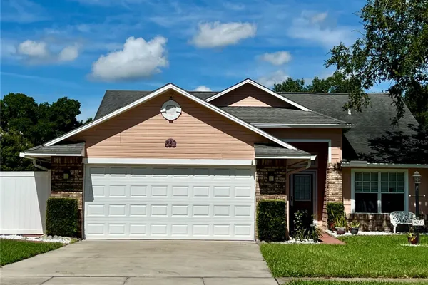 830 LAKE COMO DR