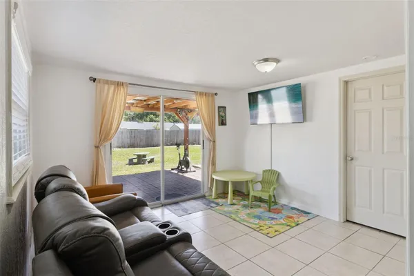 303 GRANADA RD