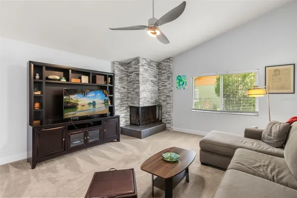 1211 LANCELOT WAY