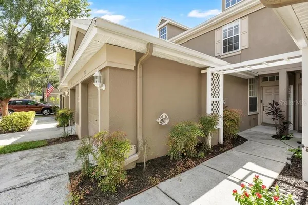 9811 FAN PALM WAY