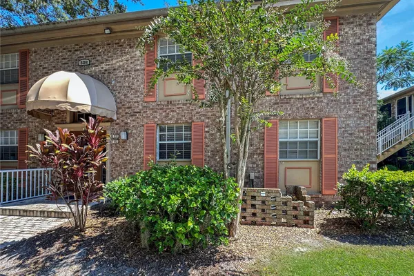 508 BANYON TREE CIR 200