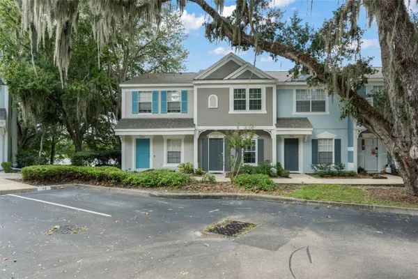 1234 VINELAND PL