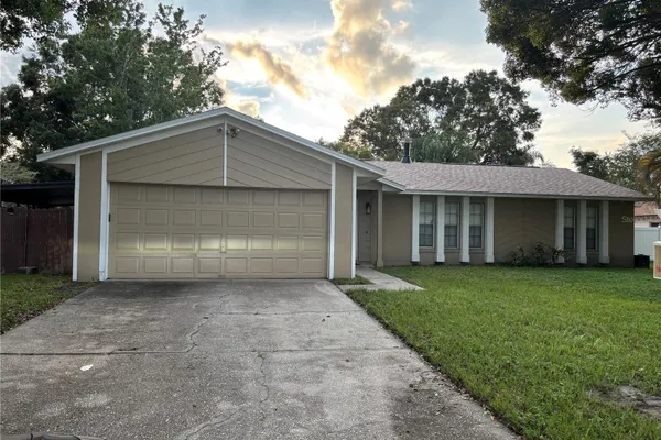 858 MOSSHART LN
