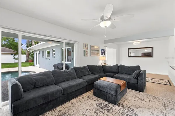 1502 DOVE DR