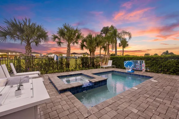 1104 CASTLE PINES CT