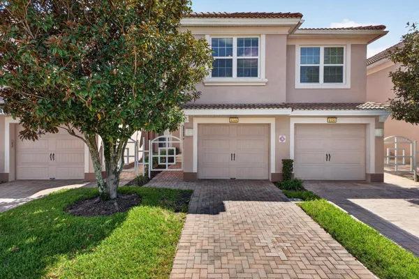 8348 BELLA TIERRA CT