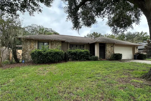 4737 DUNBARTON DR