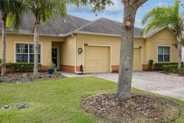 3640 SOLANA CIR 11B