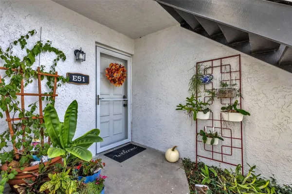 3811 N OAK DR E51