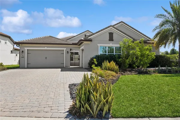 7031 BILLIE CT