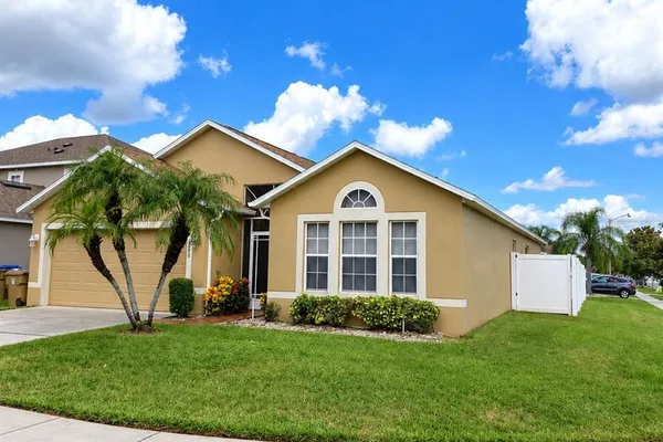 2580 HUNLEY LOOP