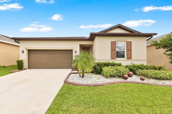 914 FALLON HILLS DR