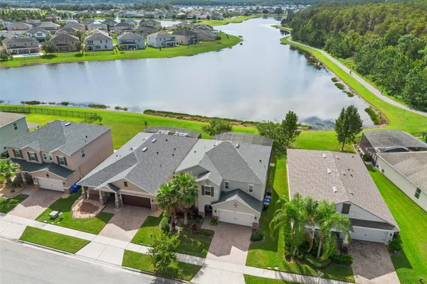 3880 MT VERNON WAY
