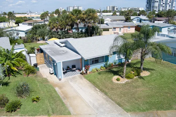 14 TROPICAL DR