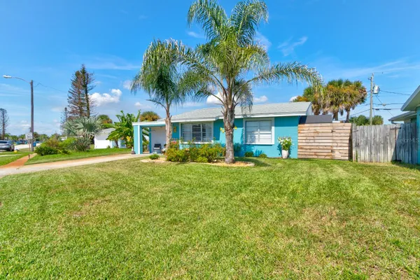 14 TROPICAL DR