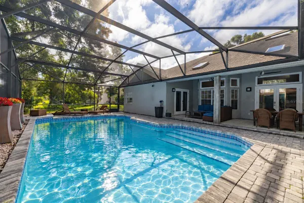 6646 CRENSHAW DR