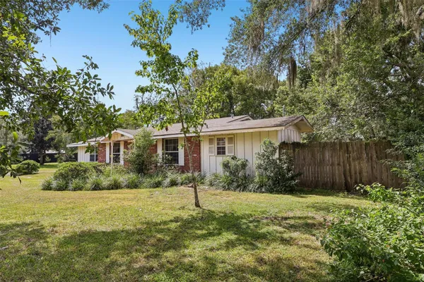 206 SE 28TH AVE