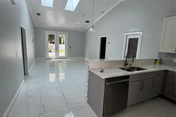 1718 MARGIE CT