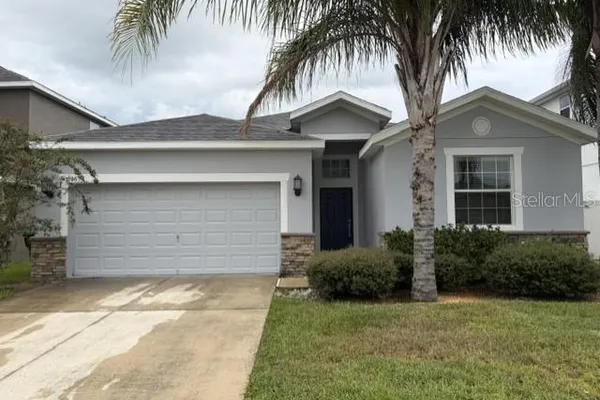 1574 THETFORD CIRCLE CIR