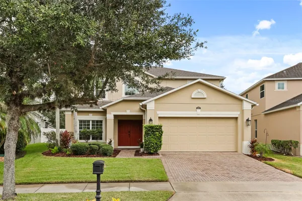9117 OAK COMMONS WAY