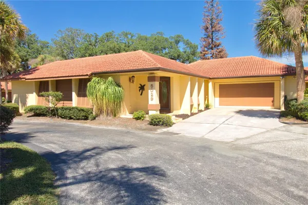 5029 MAUI CIR 8