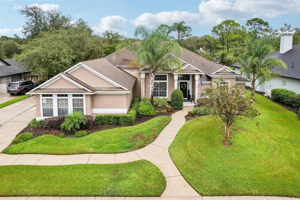 1522 EAGLE NEST CIR