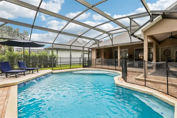 1522 EAGLE NEST CIR