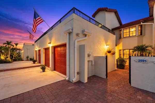 2591 SYKES CREEK DR