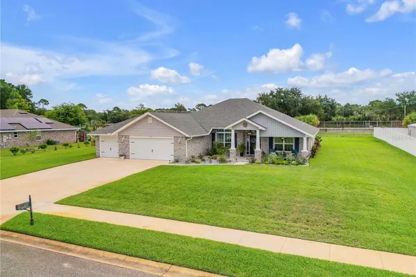 215 LAGOON MIST CT